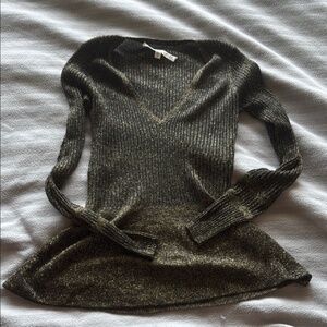 Veronica Beard Metallic V neck ribbed peplum sweater top